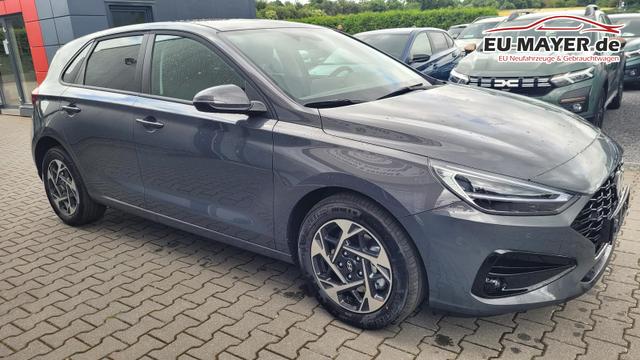 Hyundai i30 Family HB Family*Navi*LED*Shzg*Lhzg*PDC*Cam*Keyless 