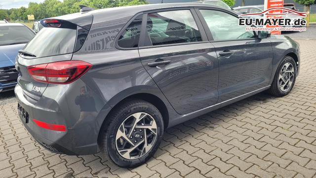 Hyundai i30 Family HB Family*Navi*LED*Shzg*Lhzg*PDC*Cam*Keyless 