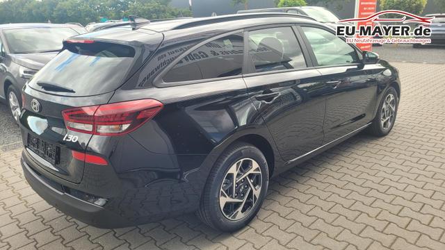 Hyundai i30 Kombi Smart SW Family*LED*Navi*Shzg*Lhzg*PDC*Cam*16Zoll* 