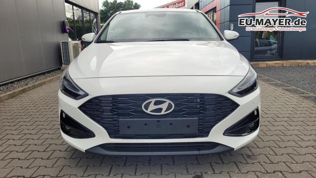 Hyundai i30 Familiy HB Family*Navi*LED*Shzg*Lhzg*PDC*Cam*16Zoll* 