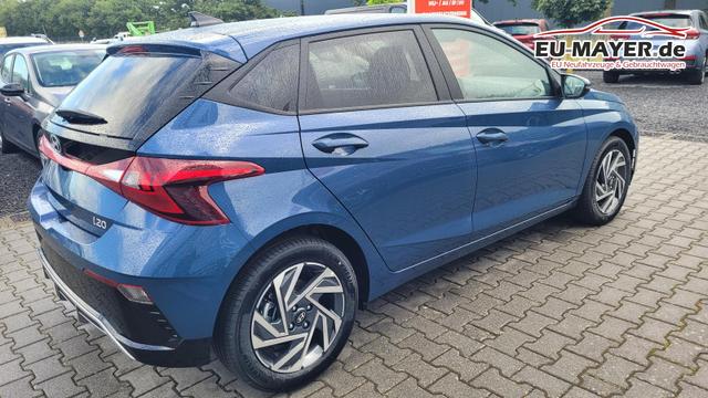 Hyundai i20 Family Family*Navi*Shzg*Lhzg*PDC*Cam*16Zoll*ACA* 