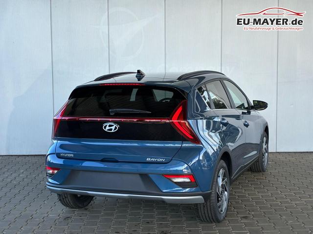 Hyundai BAYON Premium 1.2 MPI / Navi Sitz + Lenkradheizung R&uuml;ckfahrkamera Tempomat Klimaautomatik Alu 16" 