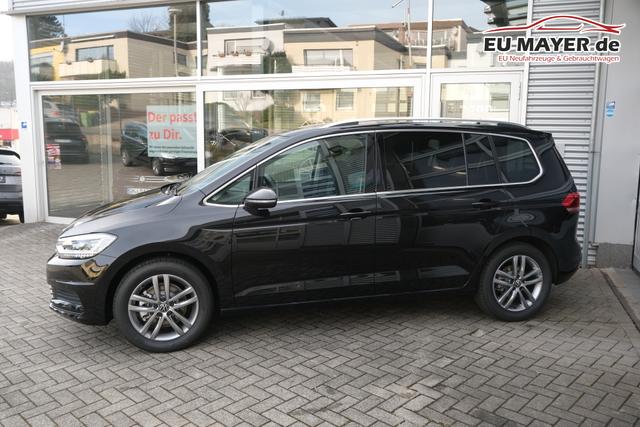 VW Touran 1.5 TSI DSG Grenadilschwarz 