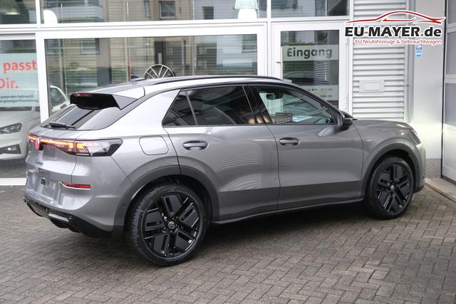 VW T-Roc 1.5 eTSI R-Line Wolf Grey 