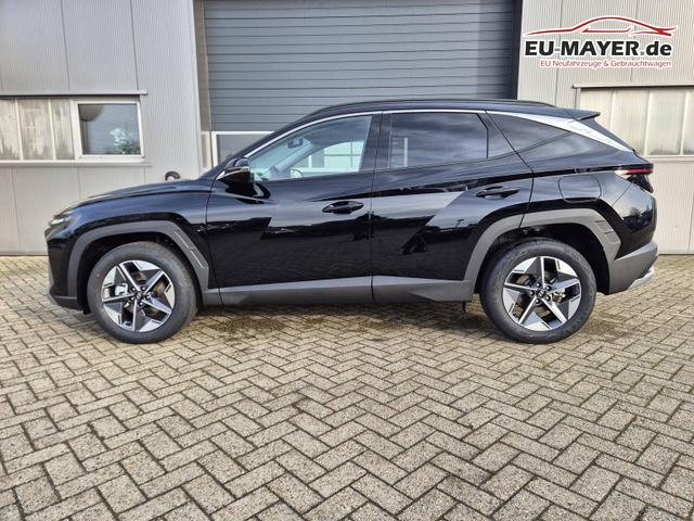 Hyundai TUCSON Trend 1.6 T-GDI 150PS Automatik TZ 2026 Teil-Leder Sitzheizung v+h Lenkradheizung Klimaautomatik Navi Touchscreen DAB+ Apple CarPlay + Android Auto PDC R&uuml;ckf.-Kamera Matrix-LED-Scheinw. 