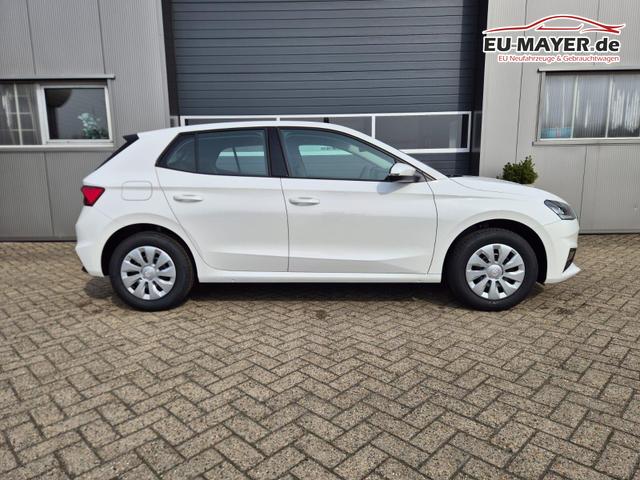 Skoda Fabia 1.0 TSI 95PS Selection 5-t&uuml;rig R&uuml;ckf.Kamera Parksensoren Sitzheizung Multifunktionslenkrad Klima Skoda-Radio Bluetooth Touchscreen Tempomat Nebelsch. Apple CarPlay + Android Auto 