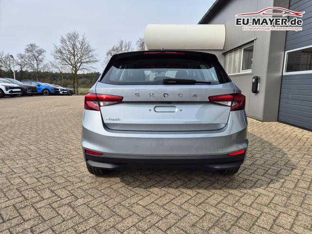 Skoda Fabia 1.0 TSI 95PS Selection 5-t&uuml;rig R&uuml;ckf.Kamera Parksensoren Sitzheizung Multifunktionslenkrad Klima Skoda-Radio Bluetooth Touchscreen Tempomat Nebelsch. Apple CarPlay + Android Auto 