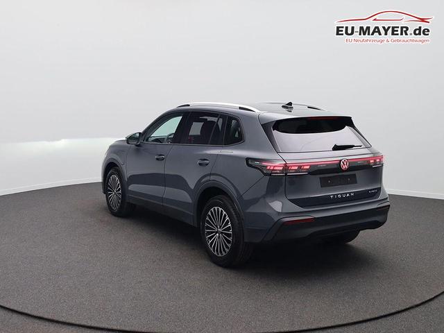 Volkswagen Tiguan Life 1,5 l eHybrid OPF 204PS DSG elekt.AHK Design Paket LED-Plus-Scheinw. elektr. Heckklappe Sitzheizung Lenkradheizung Frontscheibe beheizb. R&uuml;ckf.Kamera Klimaautomatik VW-Radio Bluetooth wireless Apple CarPlay + Android Auto PDC v+h ACC 2xKeyle 