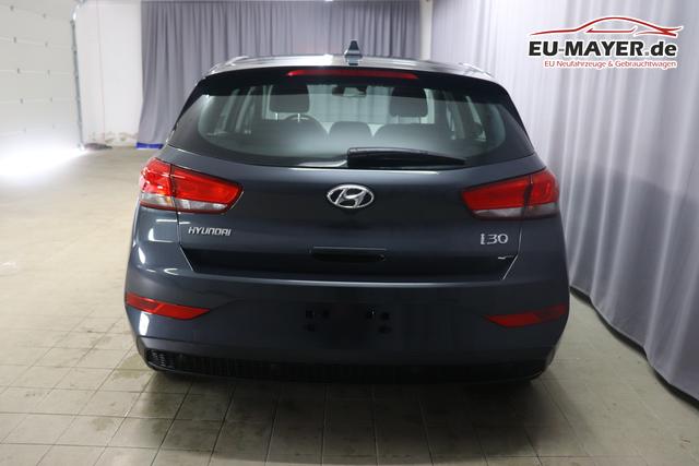 Hyundai i30 FL 1.0 T-GDi 7DCT Comfort CP MY23 88kW 48V Dark Knight 