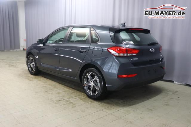 Hyundai i30 FL 1.0 T-GDi 7DCT Comfort CP MY23 88kW 48V Dark Knight 