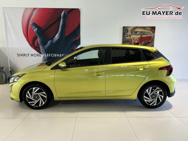 Hyundai i20 1,2 Family Lucid Lime metallic