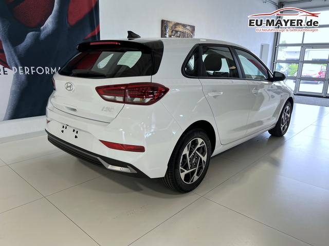 Hyundai i30 GO Atlas White