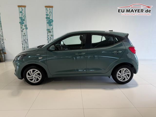 Hyundai i10 GO Mangrove Green