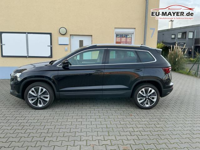 Skoda / Karoq / Schwarz / Selection / Black Magic Metalic / , Beispielbilder, ggf. teilweise mit Sonderausstattung
