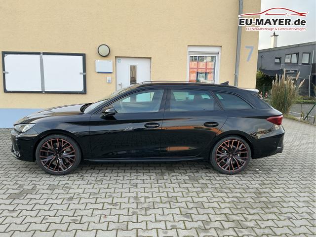 Cupra / Leon Sportstourer / Schwarz / Sp VZ AHK / Midnight Black / , Beispielbilder, ggf. teilweise mit Sonderausstattung