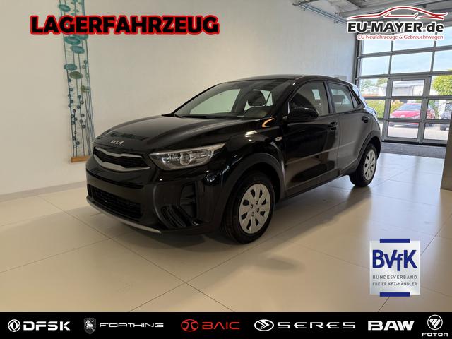 Kia Stonic - Silver 1,2 DPI 57 kW (79 PS) Klimaanlage, Radio, DAB, Android Auto, Apple CarPlay, Touchscreen, Navigationssystem, Freisprecheinrichtung, Bluetooth, LED-Tagfahrlicht, Einparkhilfe hinten, R&uuml;ckfahrkamera, Tempolimitassistent, uvm.