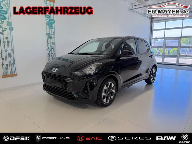 Hyundai i10 - GO+ 1.2 MT 58 kW (79 PS) Klimaautomatik, Navigationssystem, Apple CarPlay & Android Auto, Sitzheizung, Lenkradheizung, Einparkhilfe hinten, R&uuml;ckfahrkamera, Privacy Glass, 15" Leichtmetallfelgen, uvm.