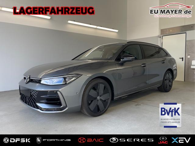 Lagerfahrzeug Volkswagen Passat Variant - R-Line 265PS 4M Stdhz Leder AHK DCC Pano Harman Alu19 IQ.Drive Black HUD