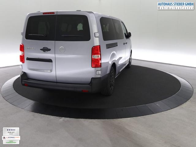 Opel Vivaro Kombi 9-Sitzer Lang 2.0 Diesel 8-Gang Automatikgetriebe 