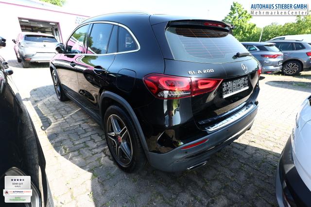 Mercedes-Benz GLA AMG Line 200 DCT Leder ParkAs LED eHK SHZ 