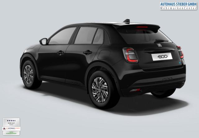 Fiat 600e Red 11kW-OBC PDC Temp CarPlay Wärmepumpe BT 