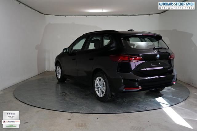 BMW 2er Active Tourer Serie 1.5 7-Gang Steptronic 