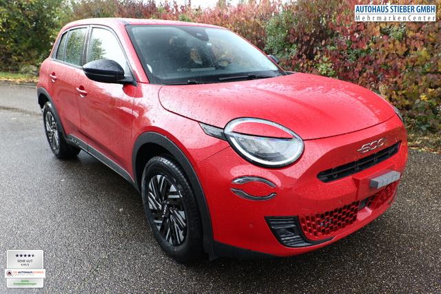 Fiat 600 Basis MHEV 110 DCT Nav SHZ KeyL LED Kam PDC CarP 