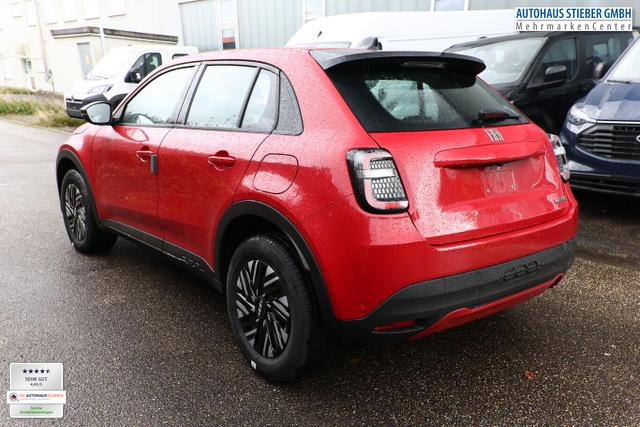 Fiat 600 Basis MHEV 110 DCT Nav SHZ KeyL LED Kam PDC CarP 