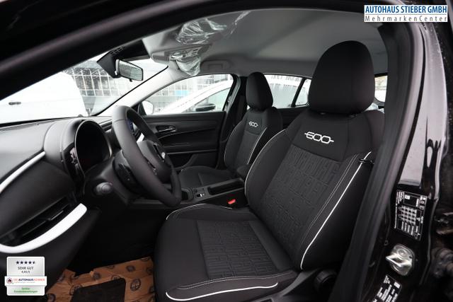 Fiat 600 MHEV 145 DCT LED Nav ACC Kam Keyl Klimaaut 