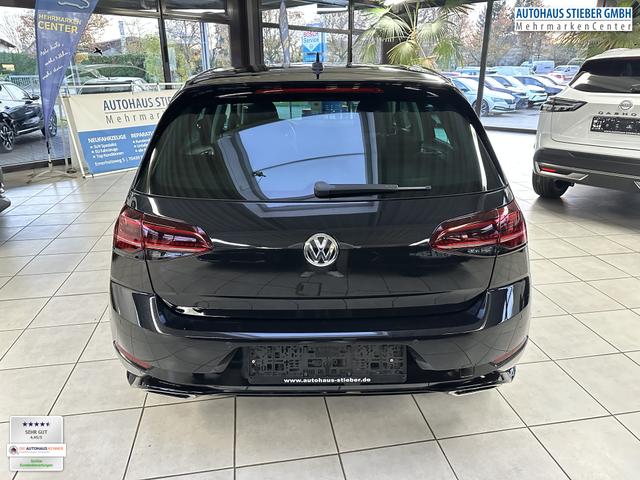 Volkswagen Golf Highline MASSAGE+NAVI+SHZ+RFK 
