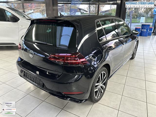 Volkswagen Golf Highline MASSAGE+NAVI+SHZ+RFK 