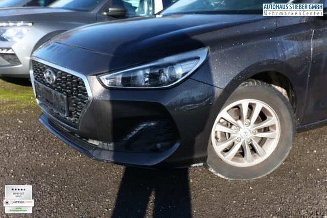 Hyundai i30 Select 1.4 100 LED PDC SHZ LM15Z Klimaaut. 