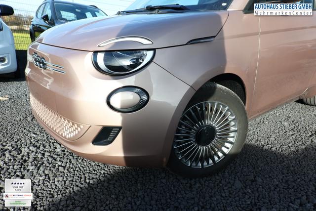 Fiat 500e Cabrio 42 kWh 118 Temp AppC SchukoM2 LM16Z 