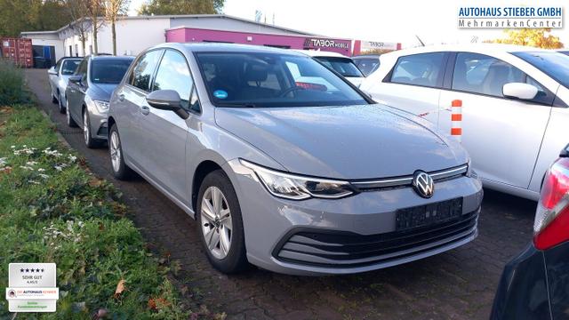 Volkswagen Golf Life VIII 1.5 TSI 130 Nav ACC SHZ PDC KeyL 