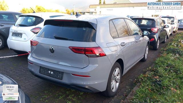 Volkswagen Golf Life VIII 1.5 TSI 130 Nav ACC SHZ PDC KeyL 