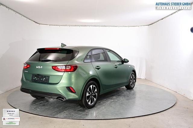 Kia Ceed Silver 1.5 T-GDI 7-Gang-DCT 