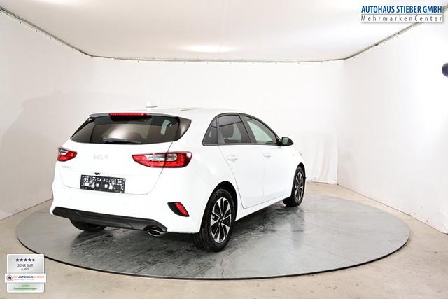 Kia Ceed Silver 1.5 T-GDI 6-Gang 