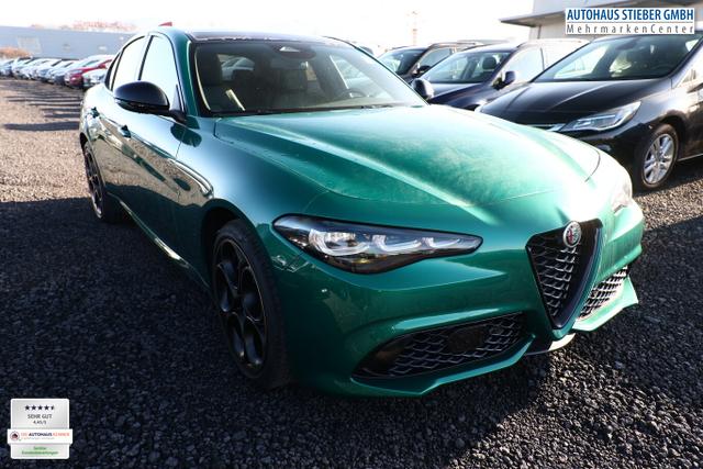 Alfa Romeo Giulia Intensa 2.2 D 210 AT8 Q4 Matrix Pano Nav 