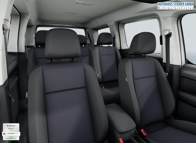 Volkswagen Caddy Maxi 7S ACC AC(2Zone) Kam AppCo 2xPDC MFL 