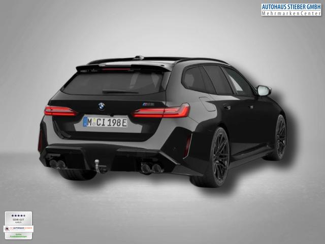 BMW M5 Touring 4.4 8-Gang Steptronic xDrive 