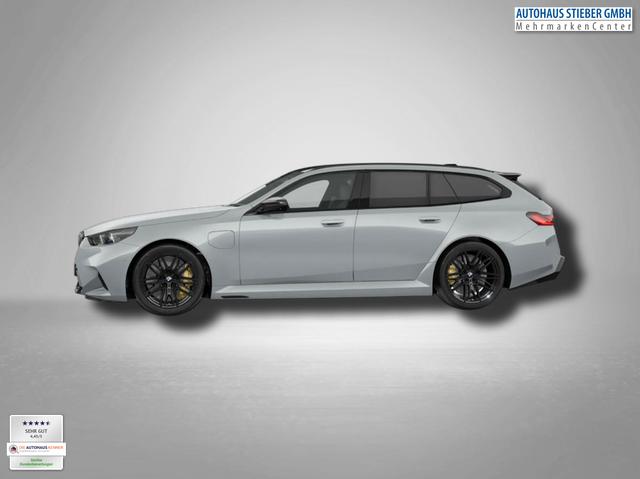 BMW M5 Touring 4.4 8-Gang Steptronic xDrive 