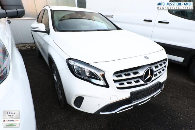 Mercedes-Benz GLA Urban 200 DCT KeyL eHK Nav Kam SHZ PrivG 18Z 