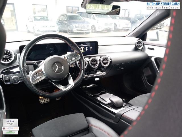 Mercedes-Benz CLA-Klasse AMG Line CLA 180 DCT LED ParkAs Kam SHZ Nav 18Z 