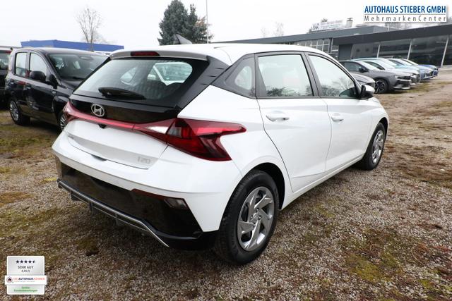 Hyundai i20 Select DCT MY26 Nav Kam PDC Klima Temp CarP 