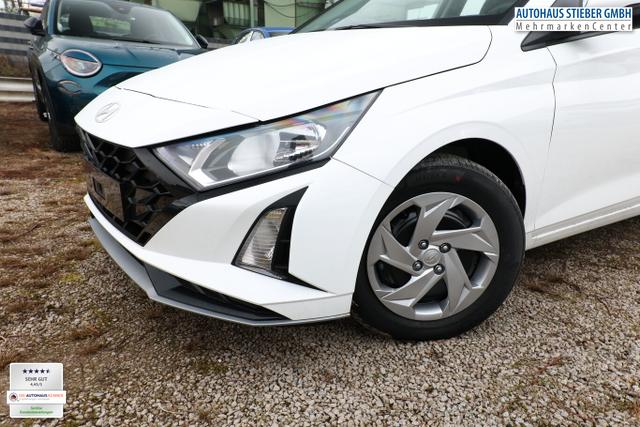 Hyundai i20 Select DCT MY26 Nav Kam PDC Klima Temp CarP 