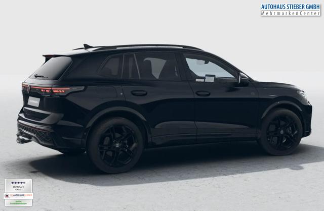 Volkswagen Tiguan R-Line 4M Pano Nav AHK Matrix LM20Z PrivG 