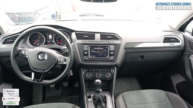 Volkswagen Tiguan Highline 2.0 TDI 150 LED PDC ACC SHZ 19Z 