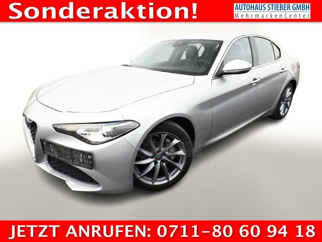 Alfa Romeo Giulia - Ti 2.2 Turbo 190 AT8 Leder ACC Nav SHZ