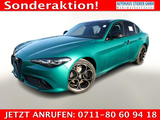 Alfa Romeo Giulia - Intensa 2.2 D 210 AT8 Q4 Matrix Pano Nav