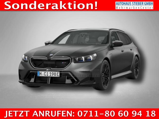 BMW M5 - Touring 4.4 8-Gang Steptronic xDrive